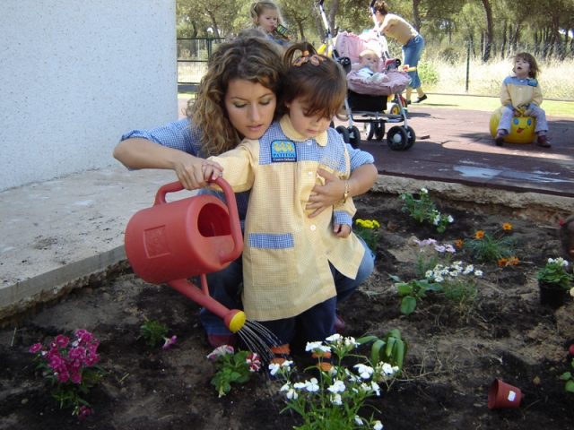 Cuidando del jardin